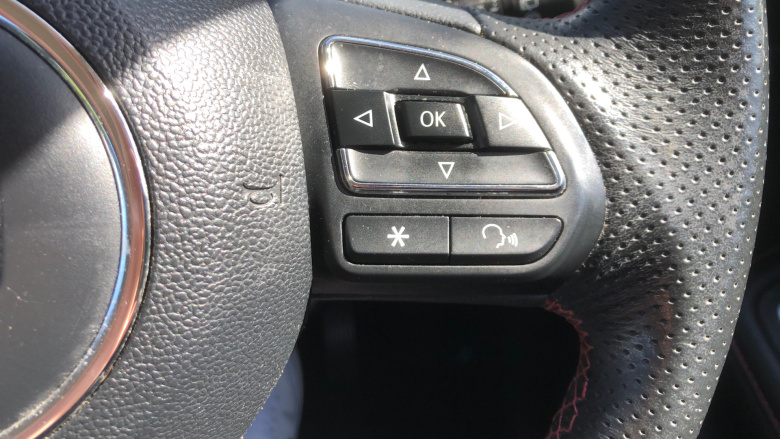 MG Hs 1.5 T-GDI Excite 5dr DCT Petrol Hatchback